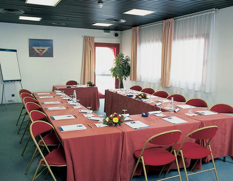 Kyriad Hôtel Orly Aéroport - Athis Mons Instalações foto